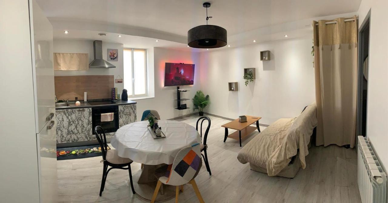 T2 Cosy Matelas 5* / Ecran Plat Qled Mâcon Exterior photo